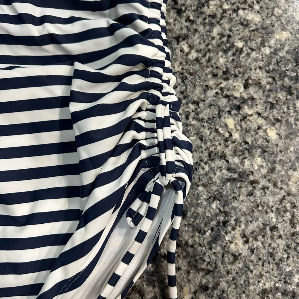 Kona Sol Swimsuit - XL - Picture 3 of 10